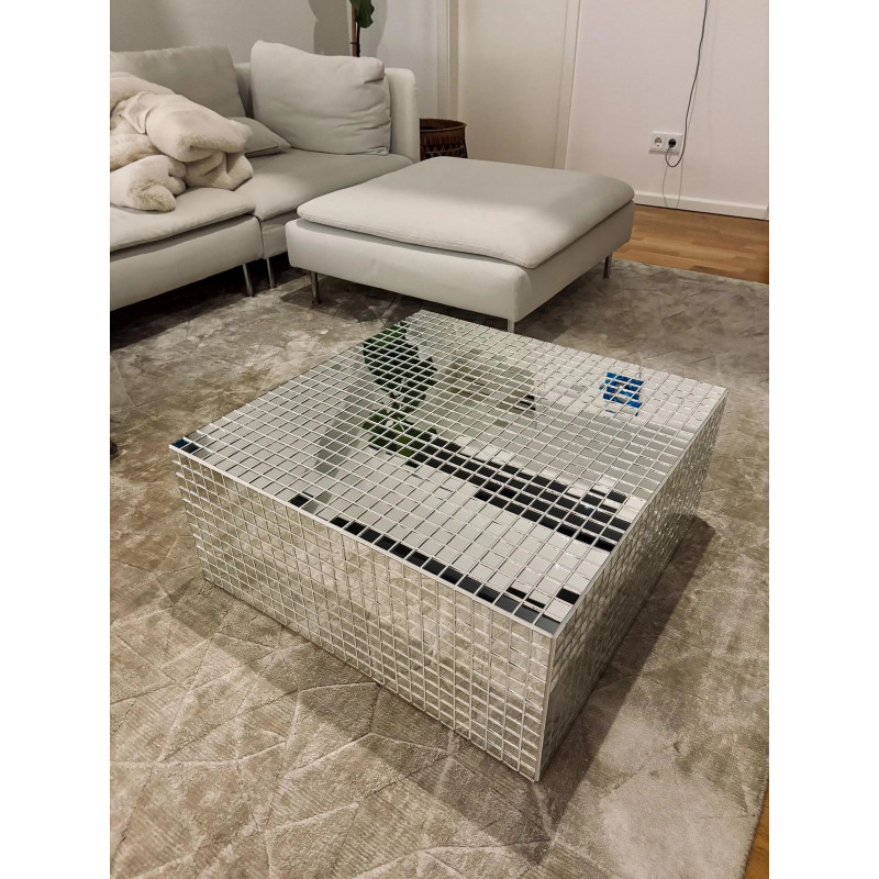 Дзеркальний столик Mirror table, 80/80 см